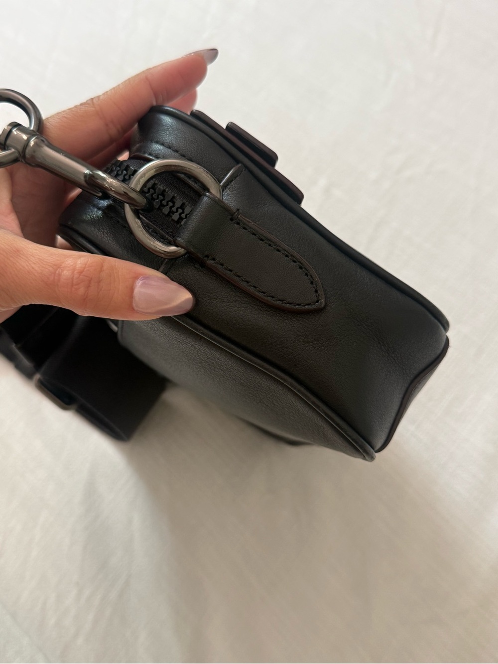 Coach Academy Crossbody Black Leather Camera Bag | men, women, unisex - Picture 14 of 17